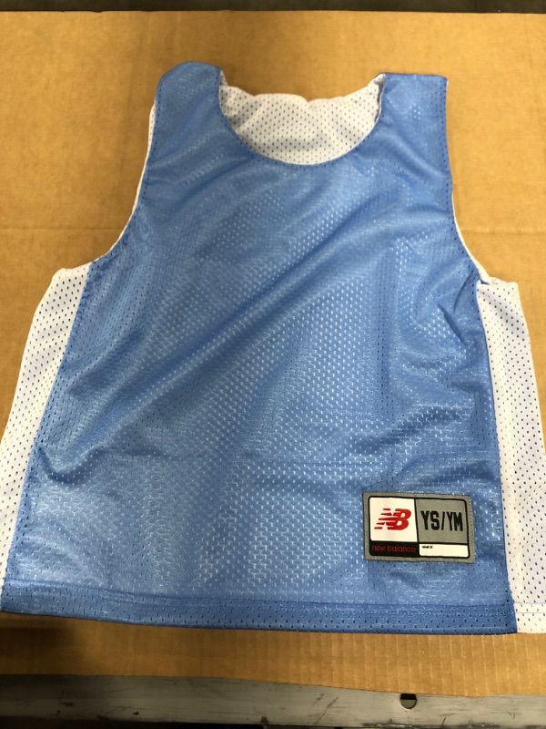 Photo 2 of ALLESON ATHLETIC YOUTH NEW BALANCE REVERSIBLE LACROSSE PINNIE (SM)
