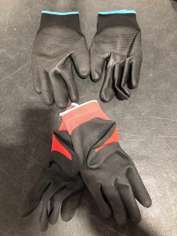 Photo 3 of MILWAUKEE CUT LEVEL 1 10" GLOVE, RED/BLACK, SIZE XL. & GORILLA GRIP TRAX GLOVE, BLUE/BLACK, SIZE LARGE. LOT OF 2 PAIR. 