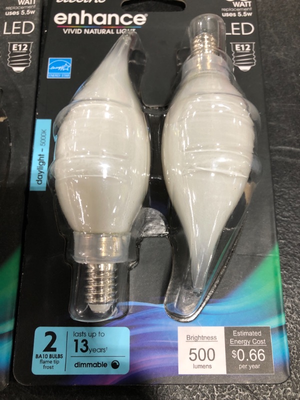 Photo 3 of BULB LED FLM FRS 5.5W2PK, LOT OF 2.
