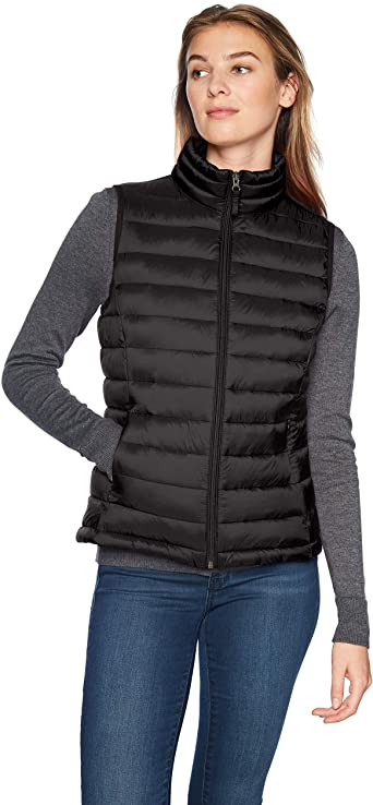 Photo 1 of Amazon Essentials Women's Lightweight Water-Resistant Packable Puffer Vest
