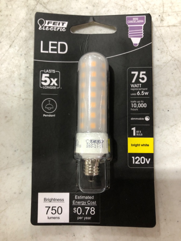 Photo 1 of 75-Watt Equivalent Bright White (3000K) T4 Mini Candelabra E11 Base Decorative LED Light Bulb
