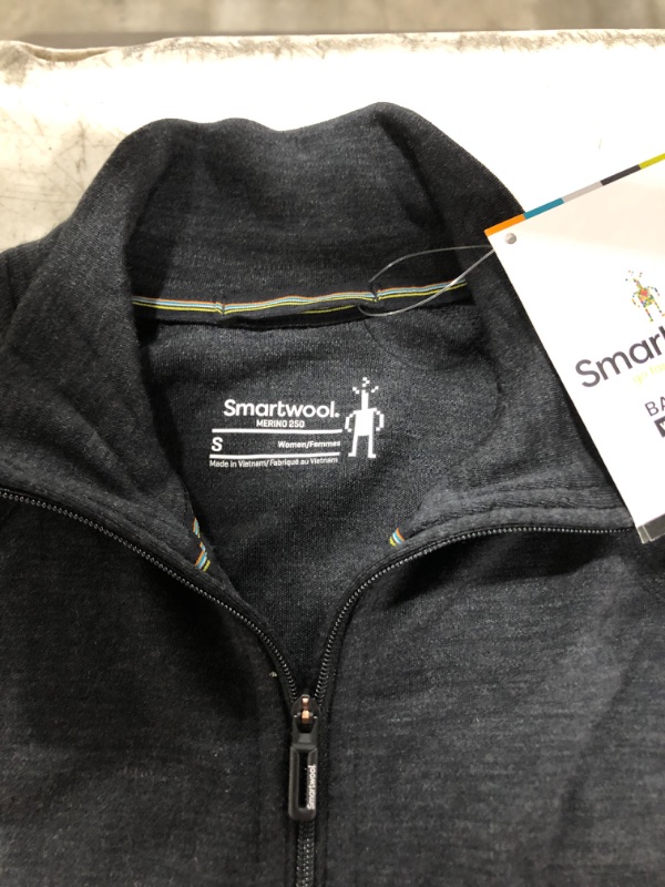 Photo 4 of Smartwool Women’s Base Layer Top - Merino 250 Wool Active 1/4 Zip Outerwear
Size Small. 