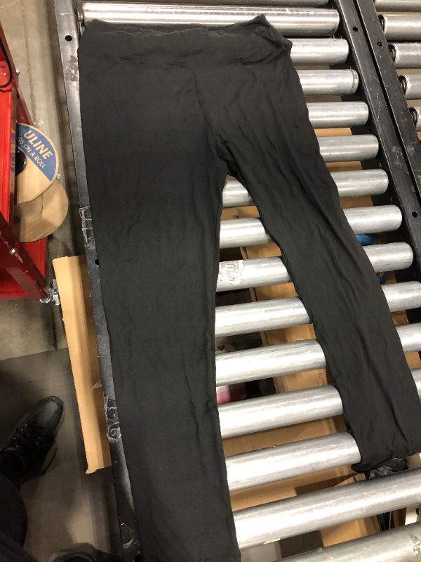 Photo 1 of Black yoga pants! XXL
