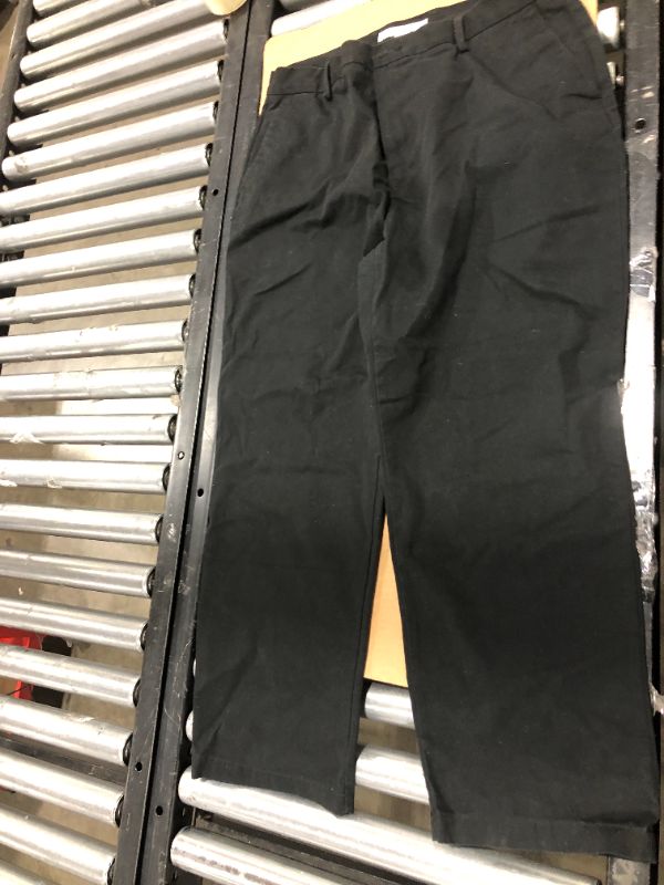 Photo 1 of Amazon Essentials Mens Dress Pants Size 38W x 29L Black 