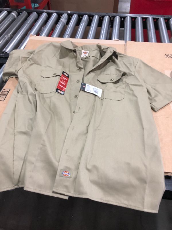 Photo 1 of Dickies Men's Short Sleeve Work Shirt
