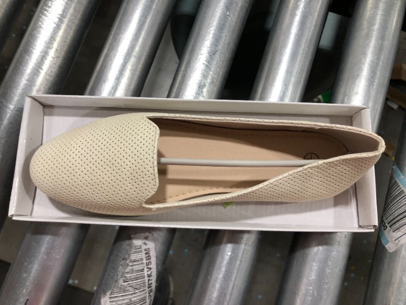 Photo 2 of 6606-hb beige Shoe Size 7