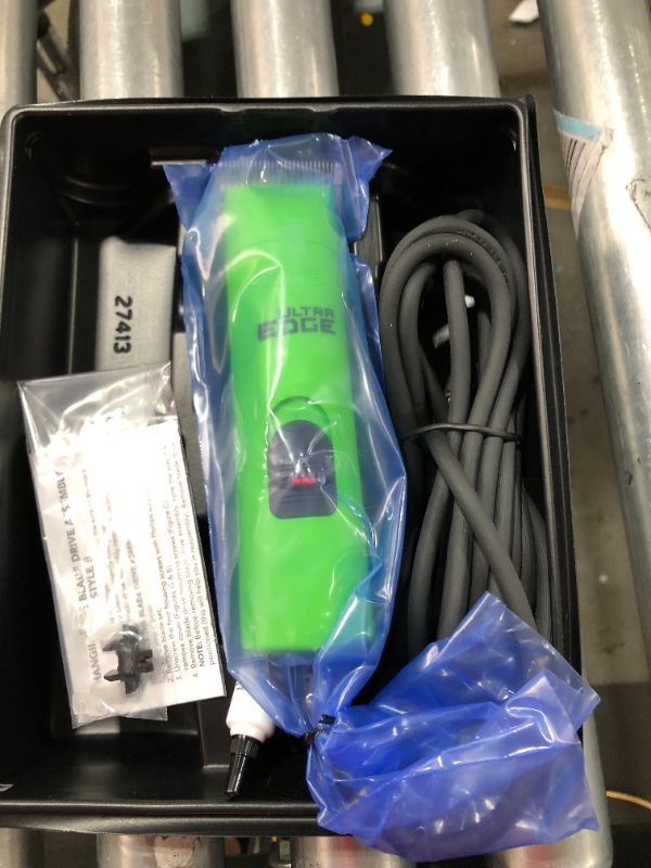 Photo 2 of Andis UltraEdge Super 2-Speed Detachable Blade Clipper, Professional Animal/Dog Grooming, Spring Green, AGC2 (23290)
