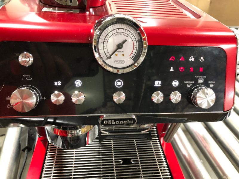 Photo 4 of De'Longhi - La Specialista Prestigio Espresso Machine with Active Temperature Control and Dual Heating System - Red
