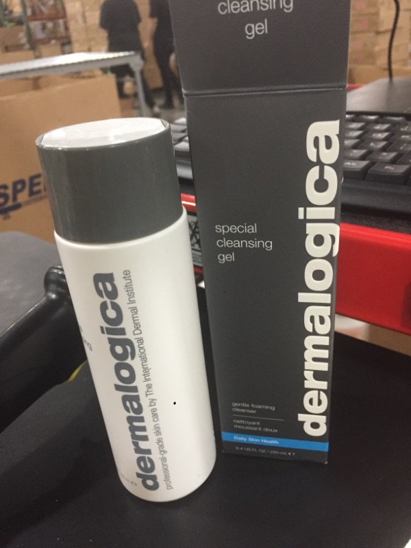 Photo 1 of Special Cleansing Gel by Dermalogica for Unisex - 8.4 oz Cleansing Gel
