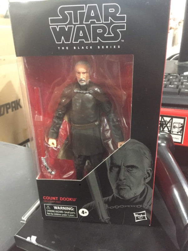 Photo 2 of Star Wars the Black Series Count Dooku Toy Action Figure
