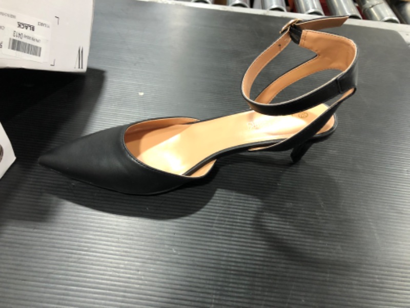 Photo 1 of DREAM PAIRS Low Heels for Women Wedding Dress Closed Toe Pump Shoes SIZE 9.5