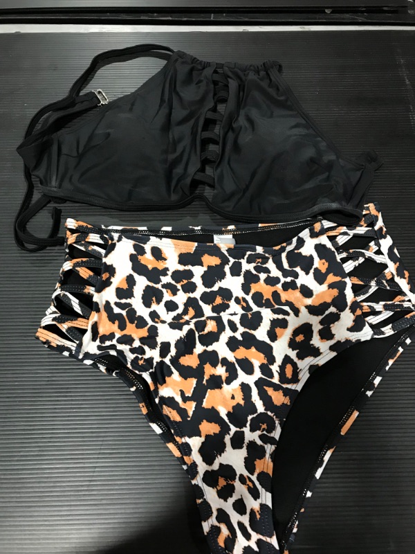 Photo 1 of bathing suit SIZE M