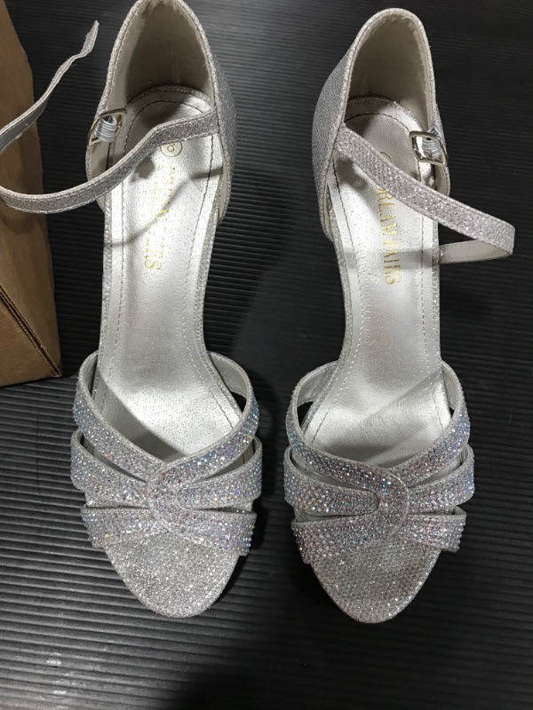 Photo 1 of dream pairs glitter heels SIZE8