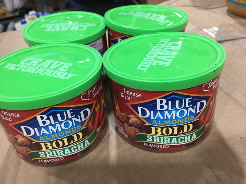 Photo 3 of 4 pack - Blue Diamond Almonds, Bold Sriracha, 6 Ounce

EXPIRES 8/2024