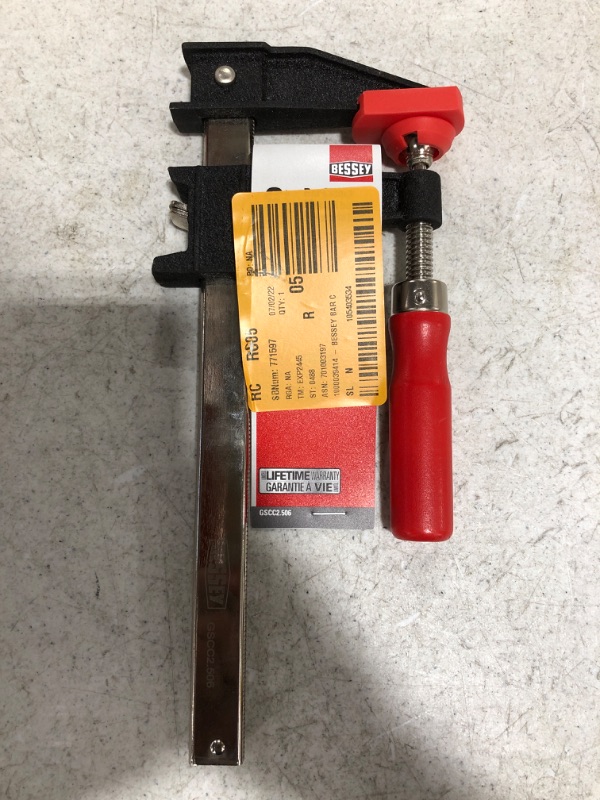 Photo 4 of BESSEY Clutch Style 6 in. Capacity Bar Clamp with Wood Handle and 2-1/2 in. Throat Depth
