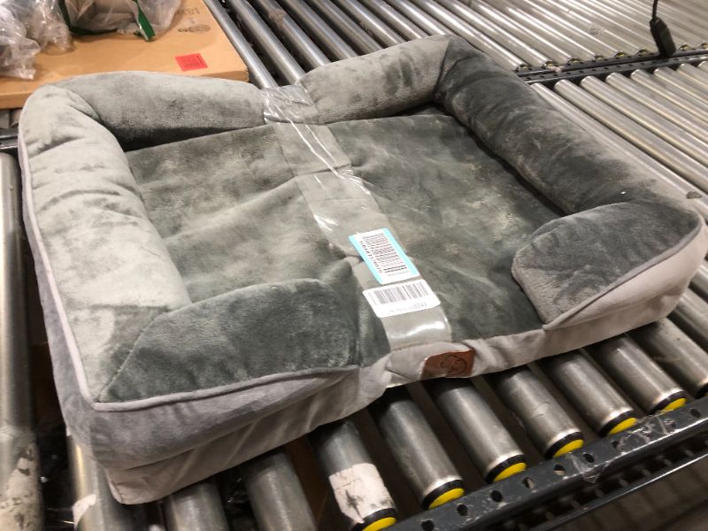 Photo 1 of 32 X 22 INCH FURHAVEN PET BED, GREY