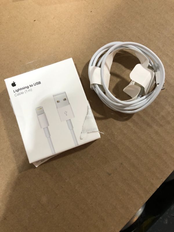 Photo 2 of Apple Lightning to USB Cable (1 m) SET OF 2