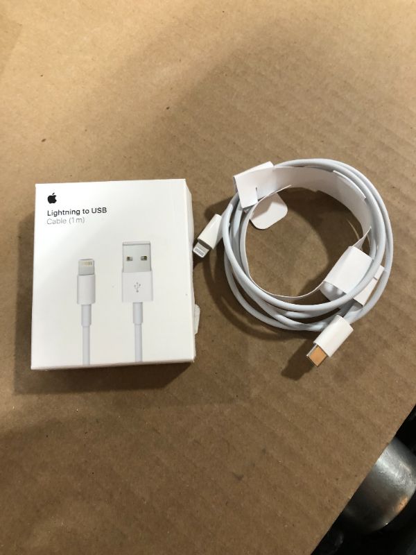 Photo 2 of Apple USB-C to Lightning Cable (1 m) SET OF 2