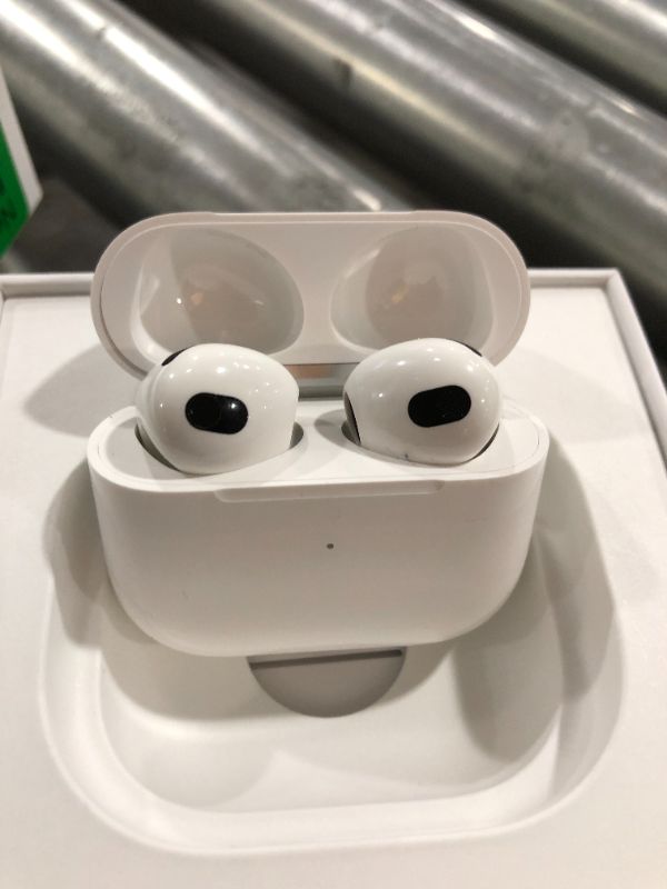 Photo 2 of Apple - AirPods (3rd generation) - White
