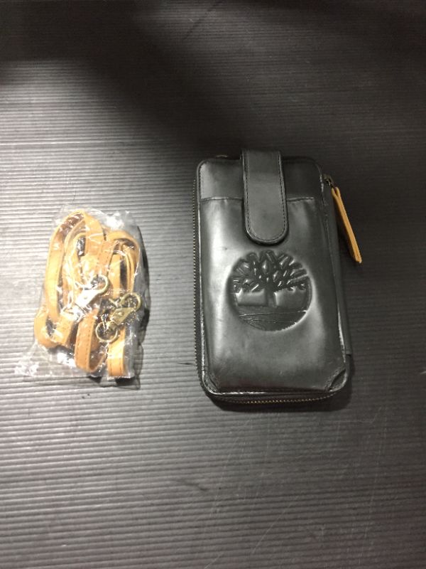 Photo 2 of Timberland RFID Leather Phone Crossbody Wallet Bag

