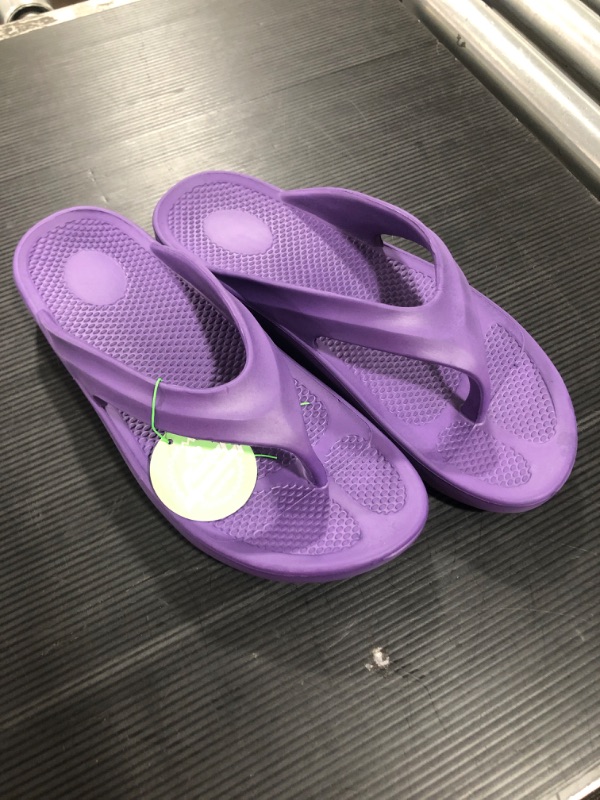Photo 1 of FUNKYMONKEY Women's Thong Flip Flop Ultra Soft Arch Support Sandals SIZE 8

