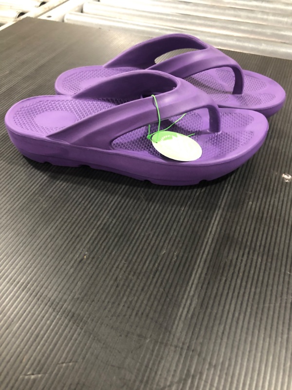 Photo 1 of FUNKYMONKEY Women's Thong Flip Flop Ultra Soft Arch Support Sandals SIZE 8
