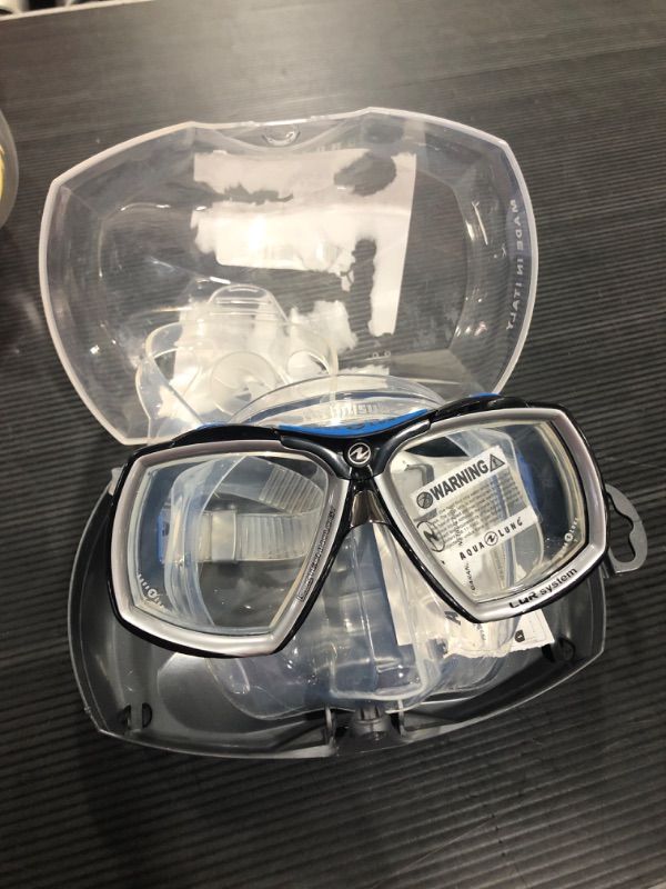 Photo 2 of Aqua Lung Linea Single Lens Dive Mask
