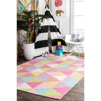 Photo 1 of Bianca Triangles Pink 5 ft. x 8 ft. Area Rug
