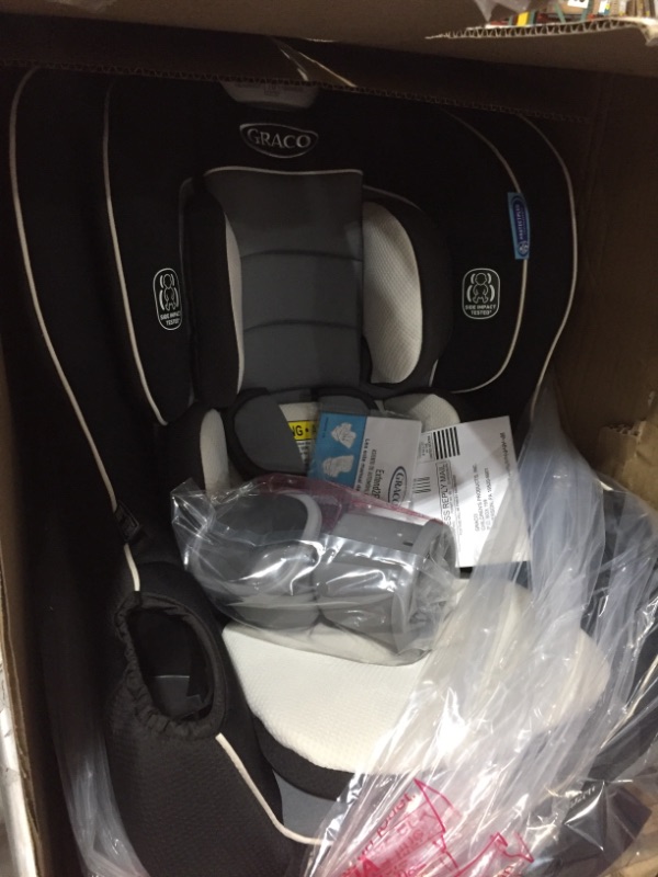 Photo 3 of Graco Extend2Fit Convertible Car Seat, Ride Rear Facing Longer with Extend2Fit, Gotham
