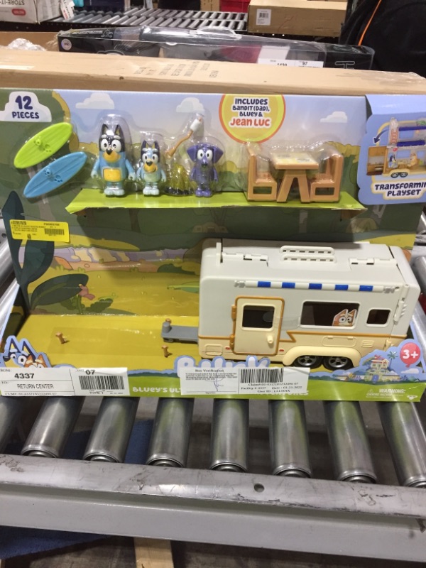 Photo 2 of Bluey Ultimate Caravan Adventures Camper Playset with Three 2.5-3 Figures 4WD Family SUV Camper 2 Surfboards Preschool Ages 3 and up
