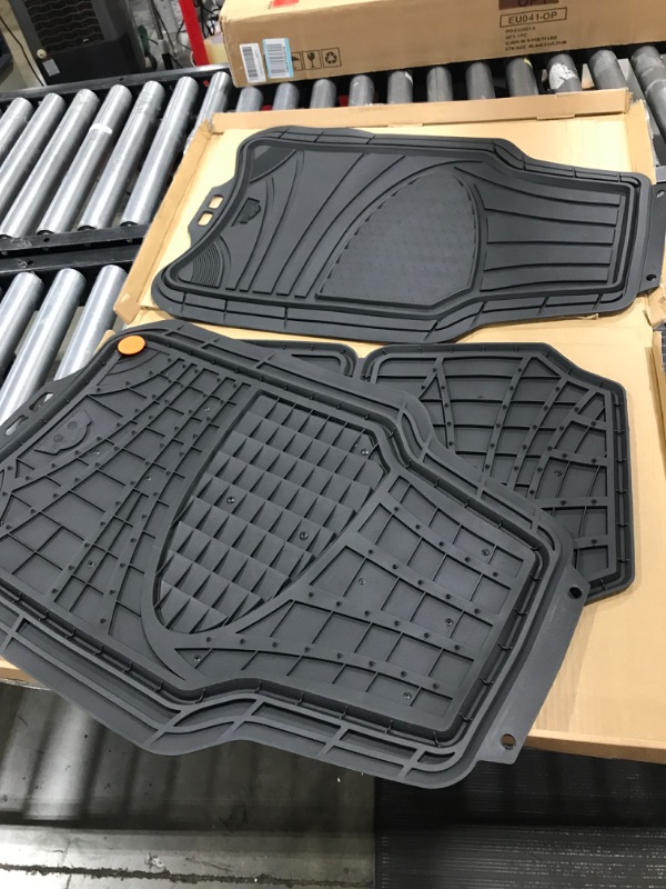 Photo 2 of Armor All 78840ZN 4-Piece Black Rubber All-Season Trim-to-Fit Floor Mats for Cars, Trucks and SUVs

