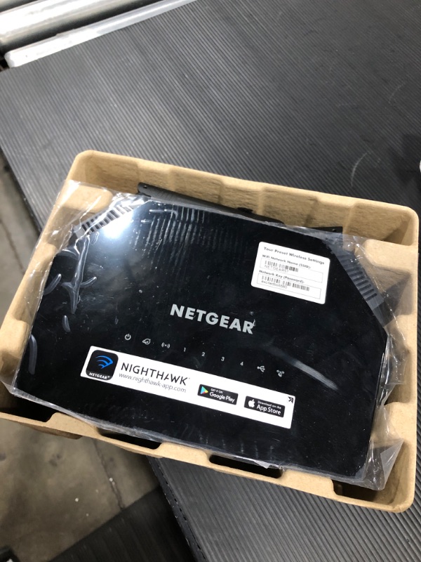 Photo 2 of NETGEAR WiFi Router (R6230) - AC1200 Dual Band Wireless Speed (up to 1200 Mbps) | Up to 1200 sq ft Coverage & 20 Devices | 4 x 1G Ethernet and 1 x 2.0 USB ports
