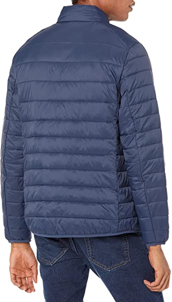 Photo 2 of Amazon Essentials Men's Lightweight Water-Resistant Packable Puffer Jacket
SIZE MEDIUM. NAVY BLUE.