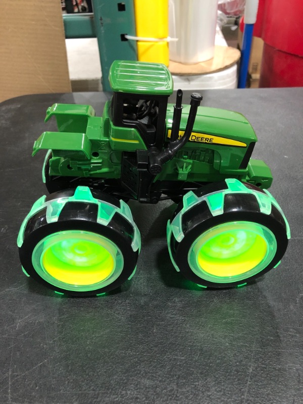 Photo 3 of TOMY John Deere Monster Treads Lightning Wheels Tractor, Green. MISSING BOX. TOY ONLY.
