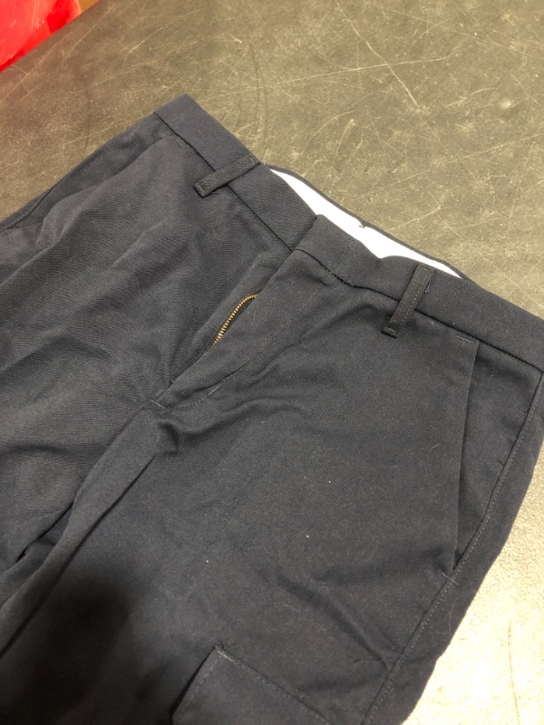 Photo 3 of Bulwark Flame Resistant 7oz CoolTouch Cargo Pocket Work Pants. NAVY BLUE.
SIZE 34. PRIOR USE. PHOTO FOR REFERENCE.