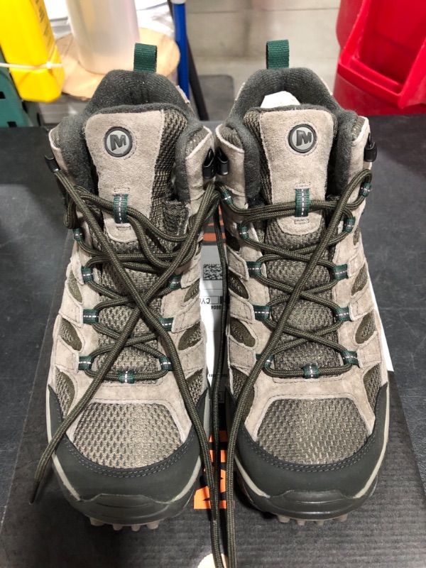 Photo 3 of Merrell Men's Moab 2 Mid Waterproof Hiking Boot
SIZE 11.