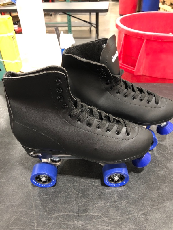 Photo 1 of CHICAGO SKATES Men's Classic Roller Skates - Premium Black Quad Rink Skates
SIZE MEN US 11. NEW, MISSING BOX.