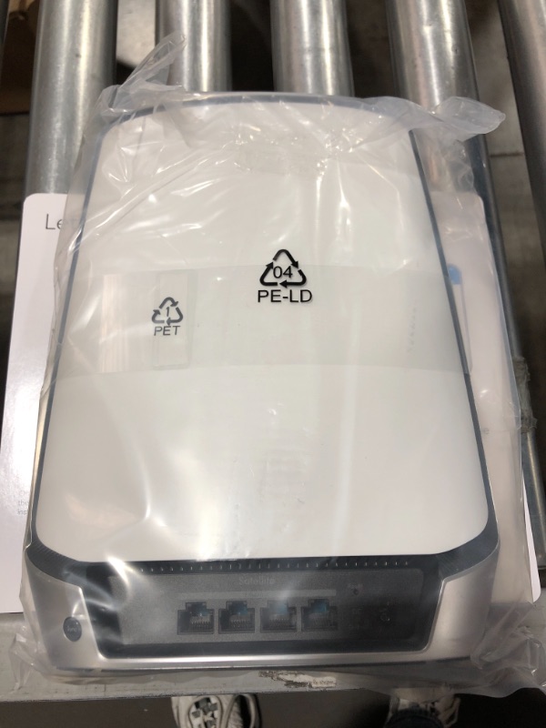 Photo 5 of NETGEAR Orbi Whole Home Tri-band Mesh Wi-Fi 6 System (RBK853) – Router with 2 Satellite Extenders, Coverage Up to 7,500 Square Feet, 100 Devices, AX6000 (Up to 6Gbps)
BRAND NEW IN BOX.