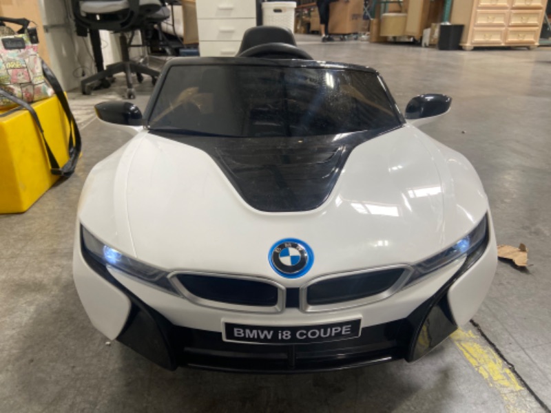 Photo 6 of BMW 6 Volt i8 Coupe by Dynacraft For Kids	