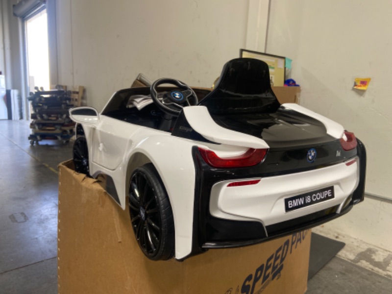 Photo 5 of BMW 6 Volt i8 Coupe by Dynacraft For Kids	