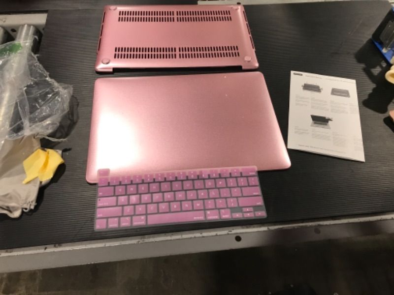 Photo 1 of macbook pro 16 inch case pink