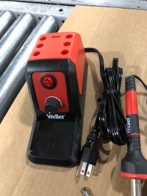 Photo 1 of Weller Corded Electric Soldering Iron Station with WLIR60 Precision Iron
