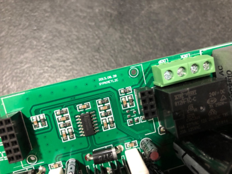 Photo 4 of TOPENS PKMJ1A PCB Print Circuit Control Board for AT1202 Swing Gate Openers
