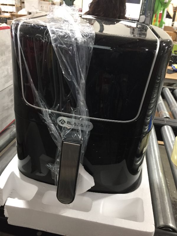 Photo 3 of Air Fryer Large Airfryer Oven 6.8QT,  

