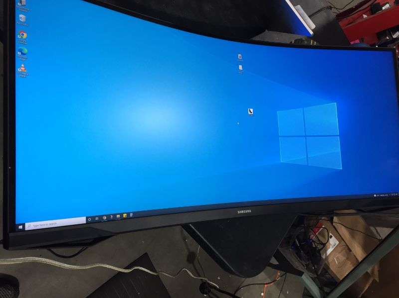 Photo 2 of Samsung Odyssey G5 34" Curved LED Monitor, Black (LC34G55TWWNXZA)
