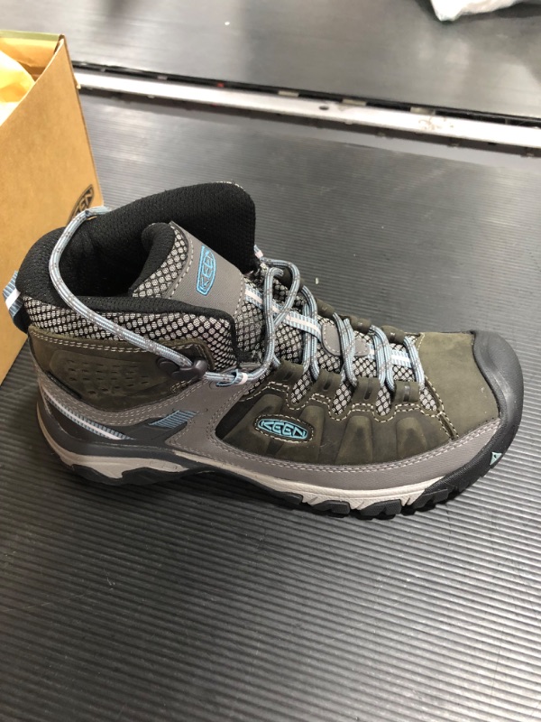 Photo 3 of KEEN Women's TARGHEE II MID Waterproof Hiking Boot in womens size 7.5 in Magnet/Atlantic blue