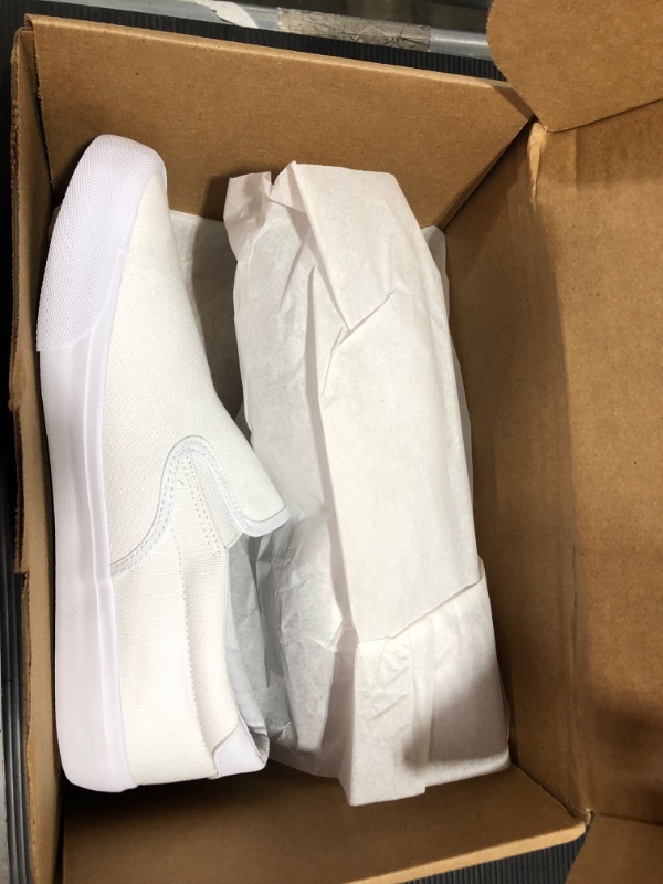 Photo 1 of Lugz Men's Clipper Sneaker in white size 9.5