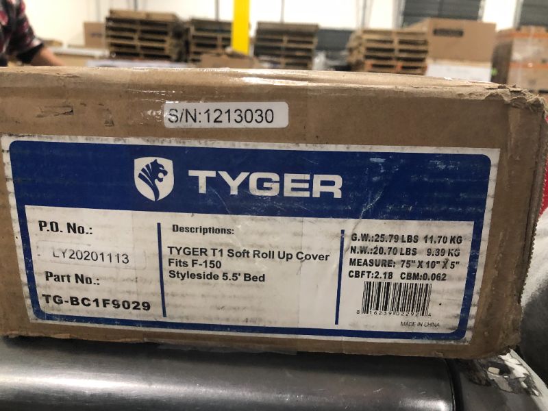Photo 3 of Tyger Auto TG-BC1F9029 TOPRO Roll Up Truck Bed Tonneau Cover 2015-2018 Ford F-150 | Styleside 5.5' Bed
