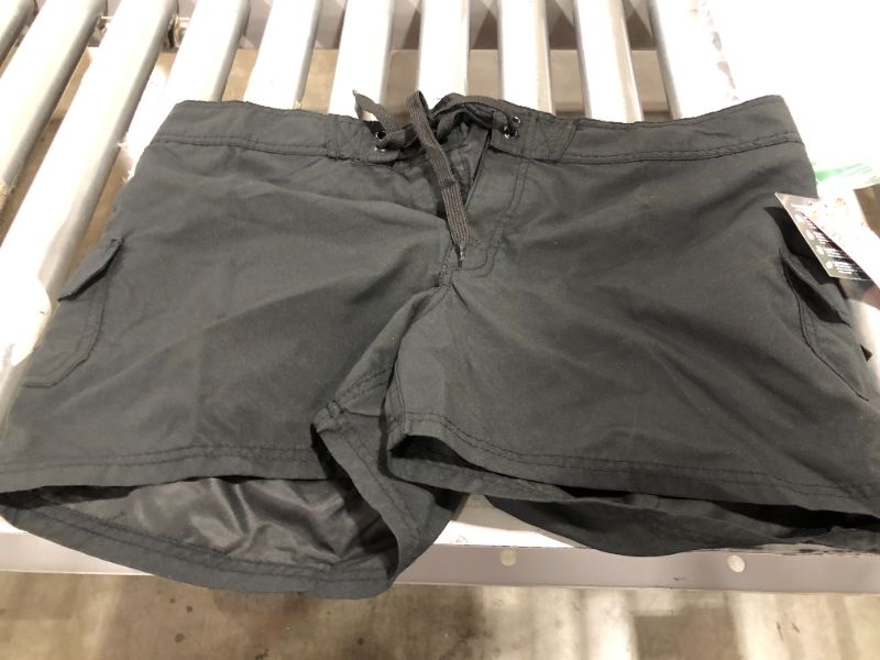 Photo 1 of Kanu Surf Women's Breeze Boardshort
SIZE 14