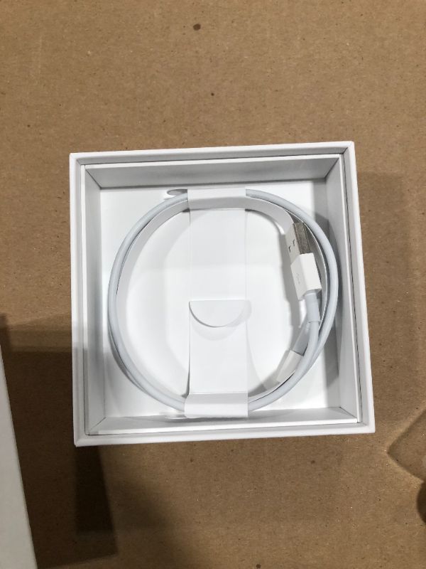 Photo 3 of Apple AirPods (2nd Generation)
